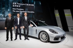 Debiut bazowej Porsche Panamery Executive w Szanghaju
