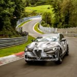 Alfa Romeo Stelvio Quadrifoglio bije rekord okrążenia na torze Nurburgring