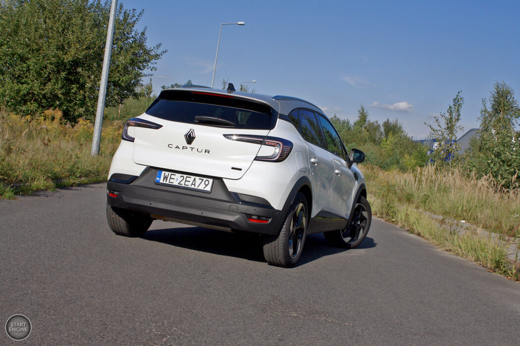 Renault Captur techno HEV (2024)