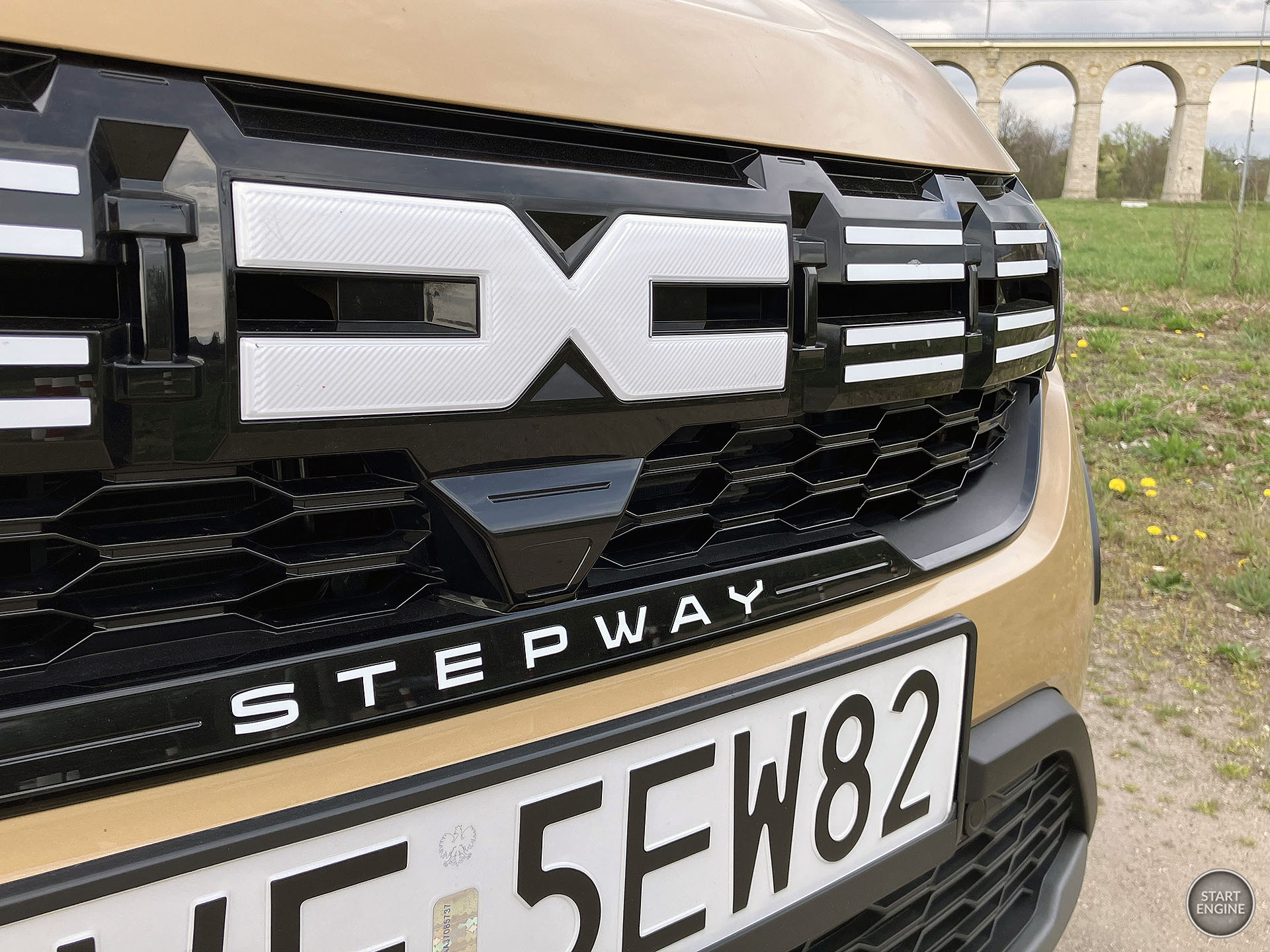 Dacia Sandero Stepway Extreme 1.0 TCe 90 KM auto
