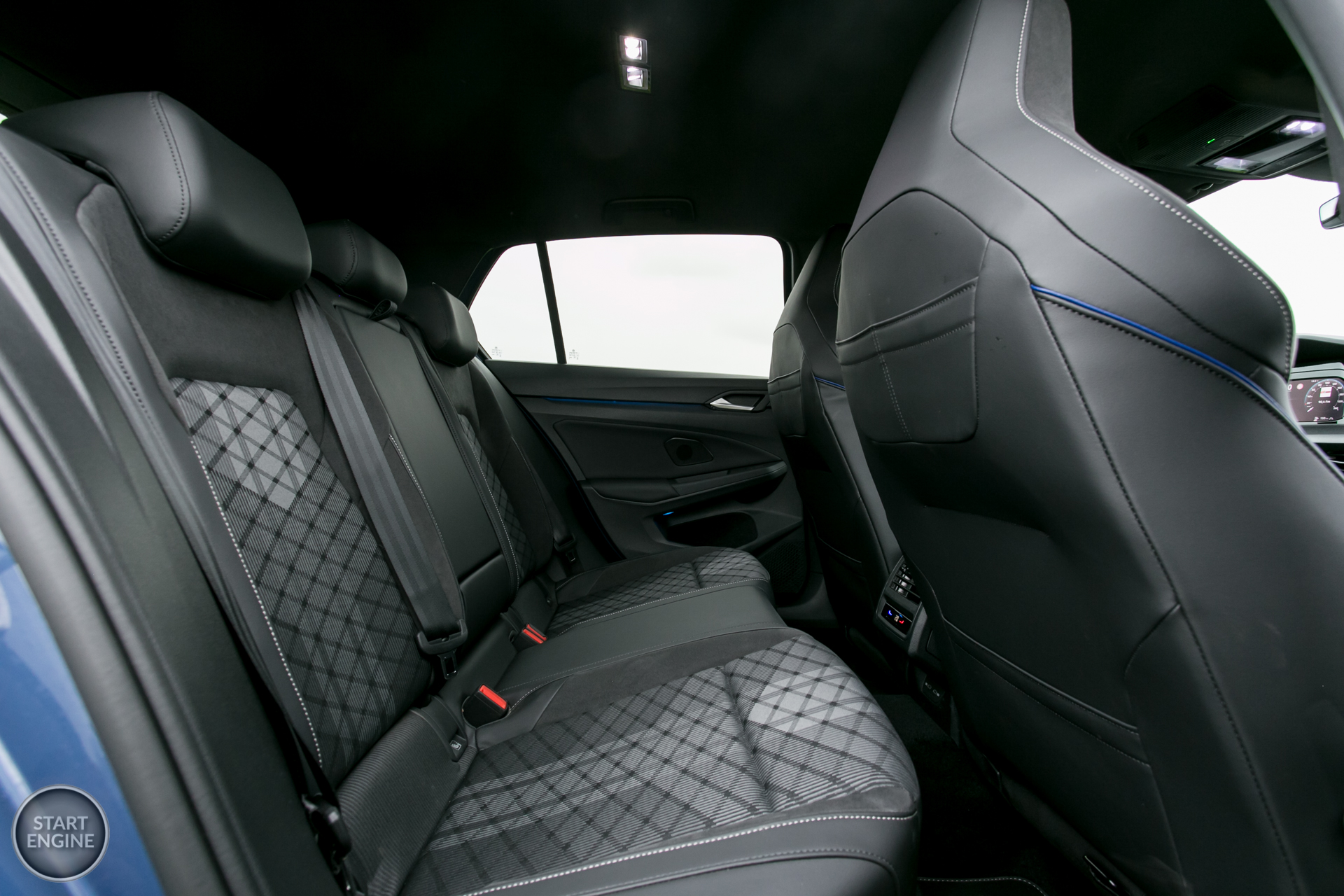 Volkswagen Golf R-Line 1.5 eTSI 150 KM DSG7