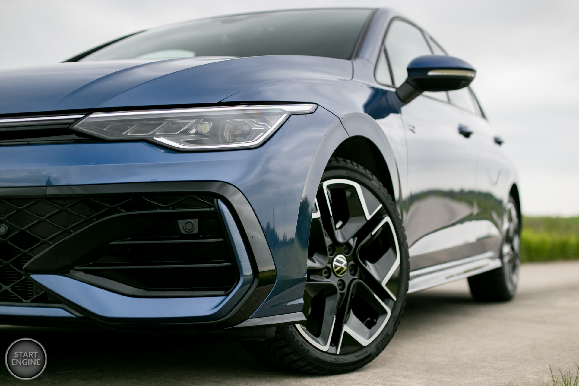 Volkswagen Golf R-Line 1.5 eTSI 150 KM DSG7
