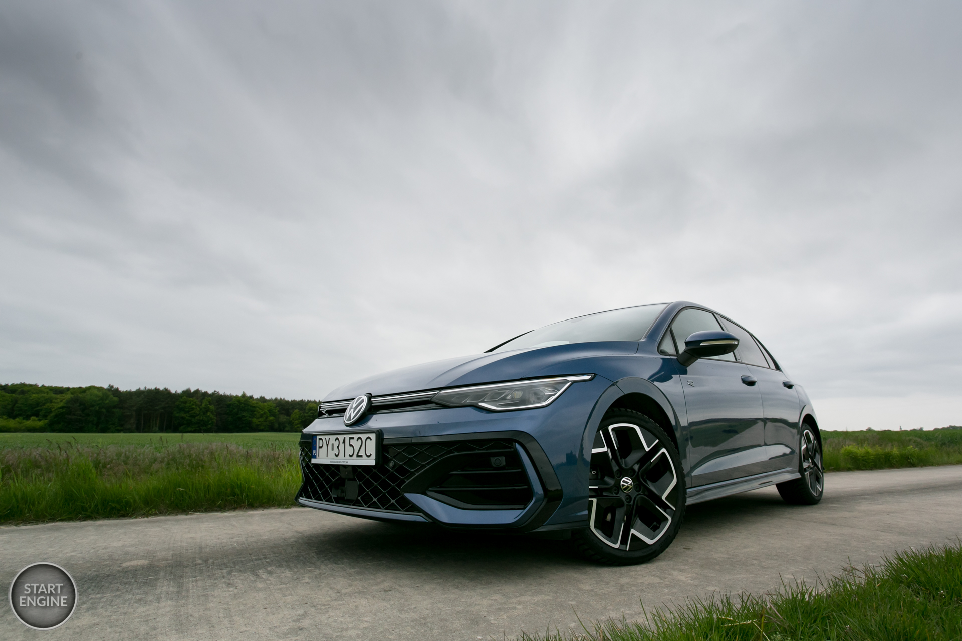 Volkswagen Golf R-Line 1.5 eTSI 150 KM DSG7