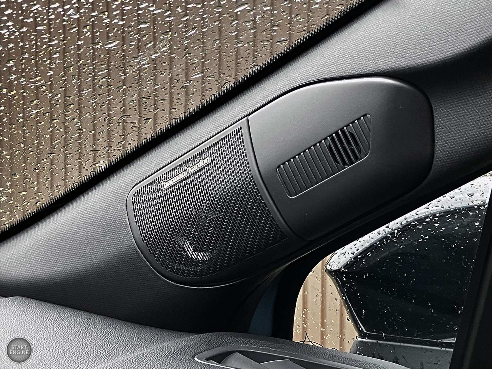 Renault Symbioz iconic E-TECH (2025)