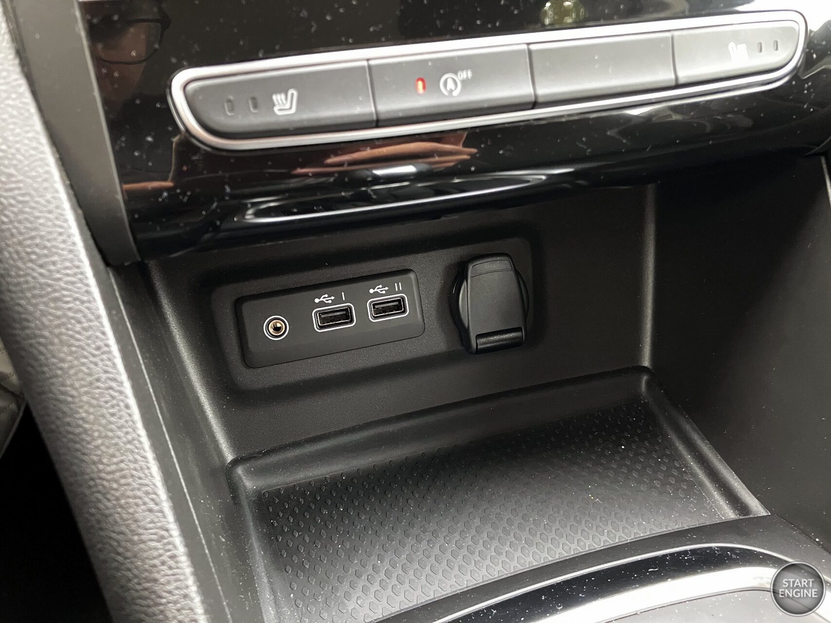 Renault Mégane Grand Coupé techno 1.5 Blue dCi 115 KM EDC