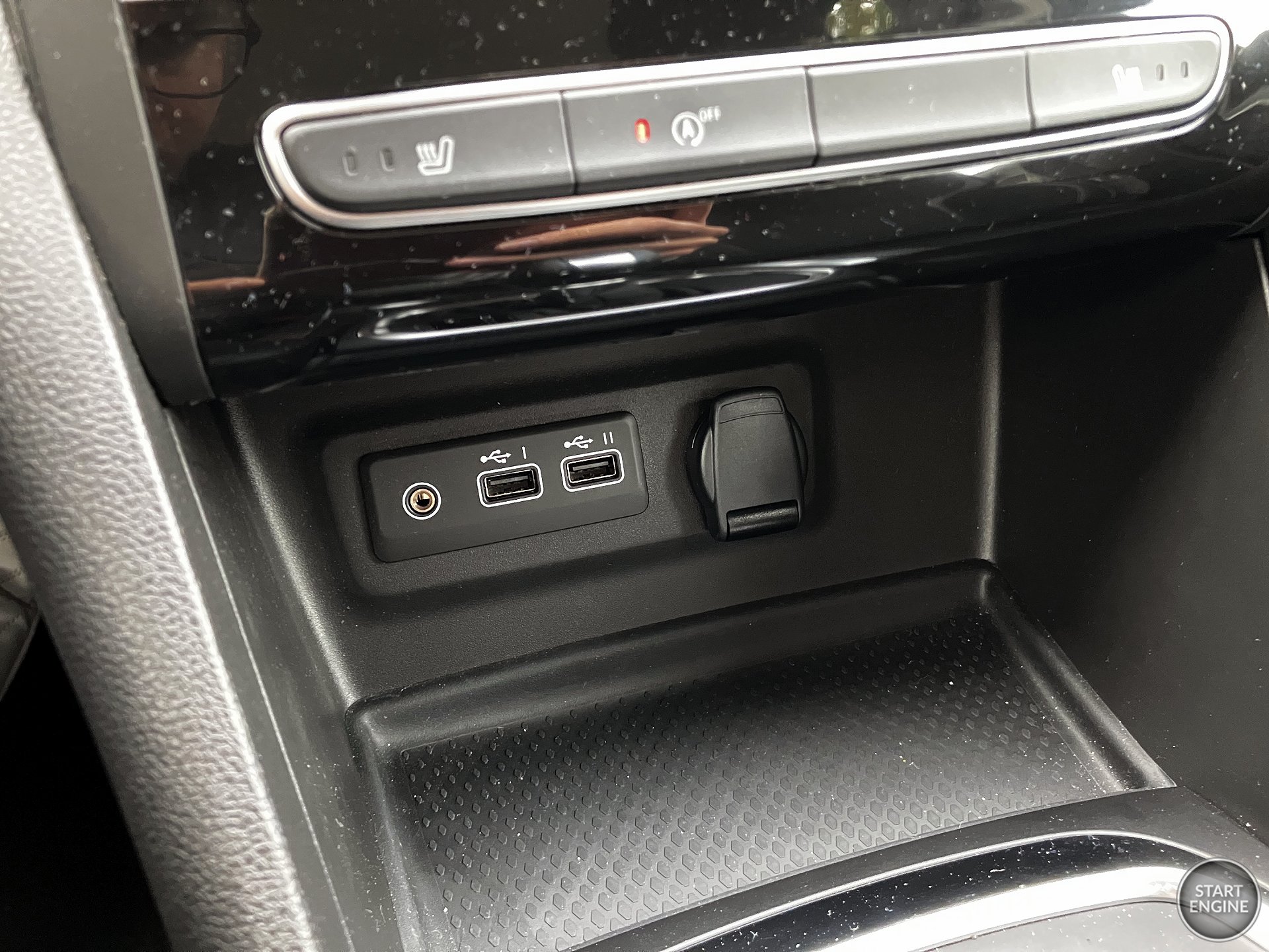 Renault Mégane Grand Coupé techno 1.5 Blue dCi 115 KM EDC