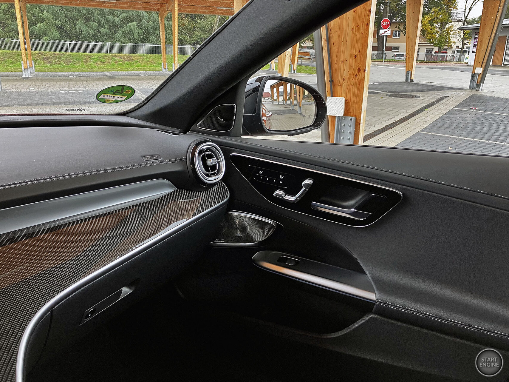 Mercedes-Benz C 300 e 4MATIC EQ