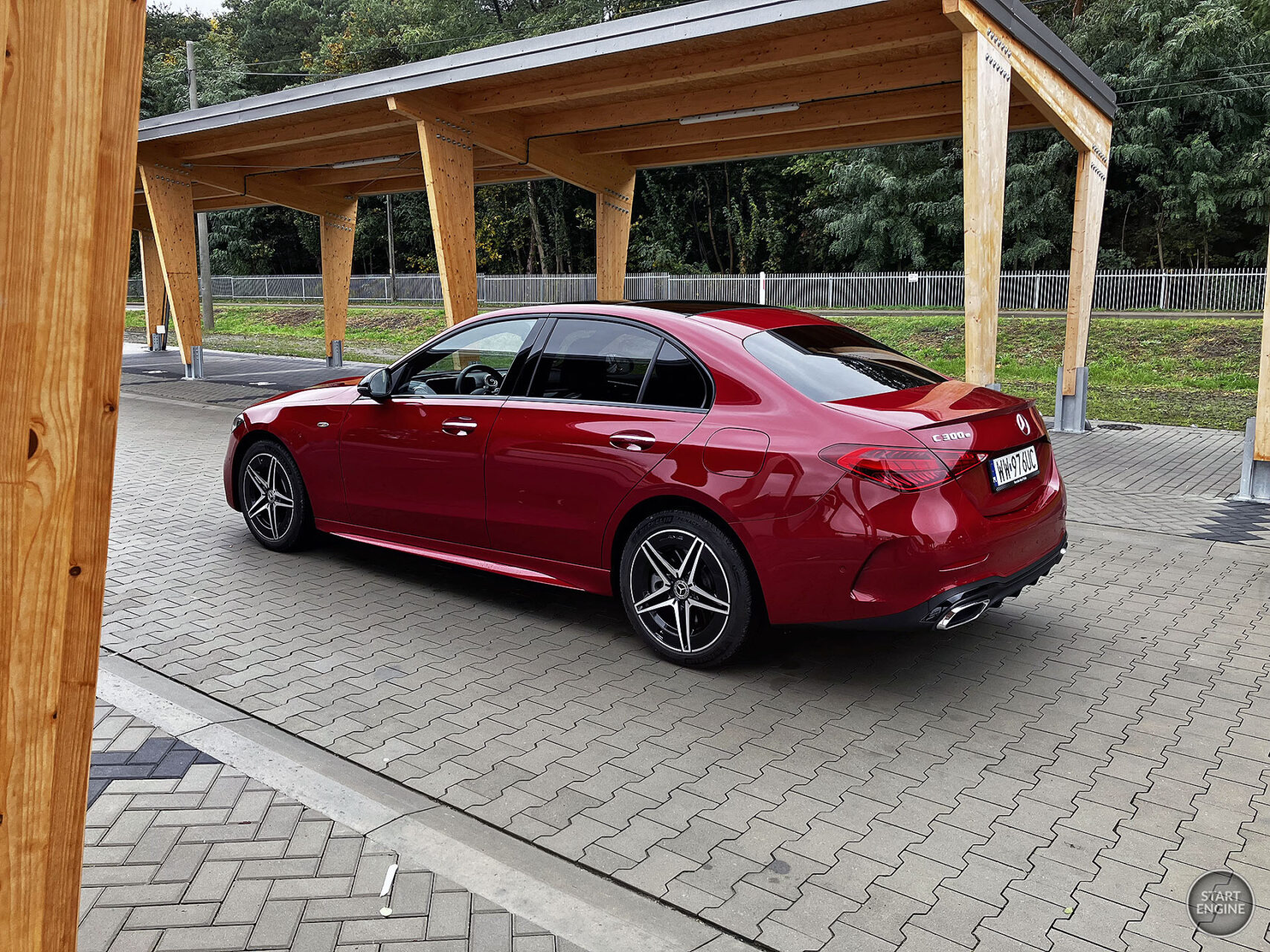 Mercedes-Benz C 300 e 4MATIC EQ