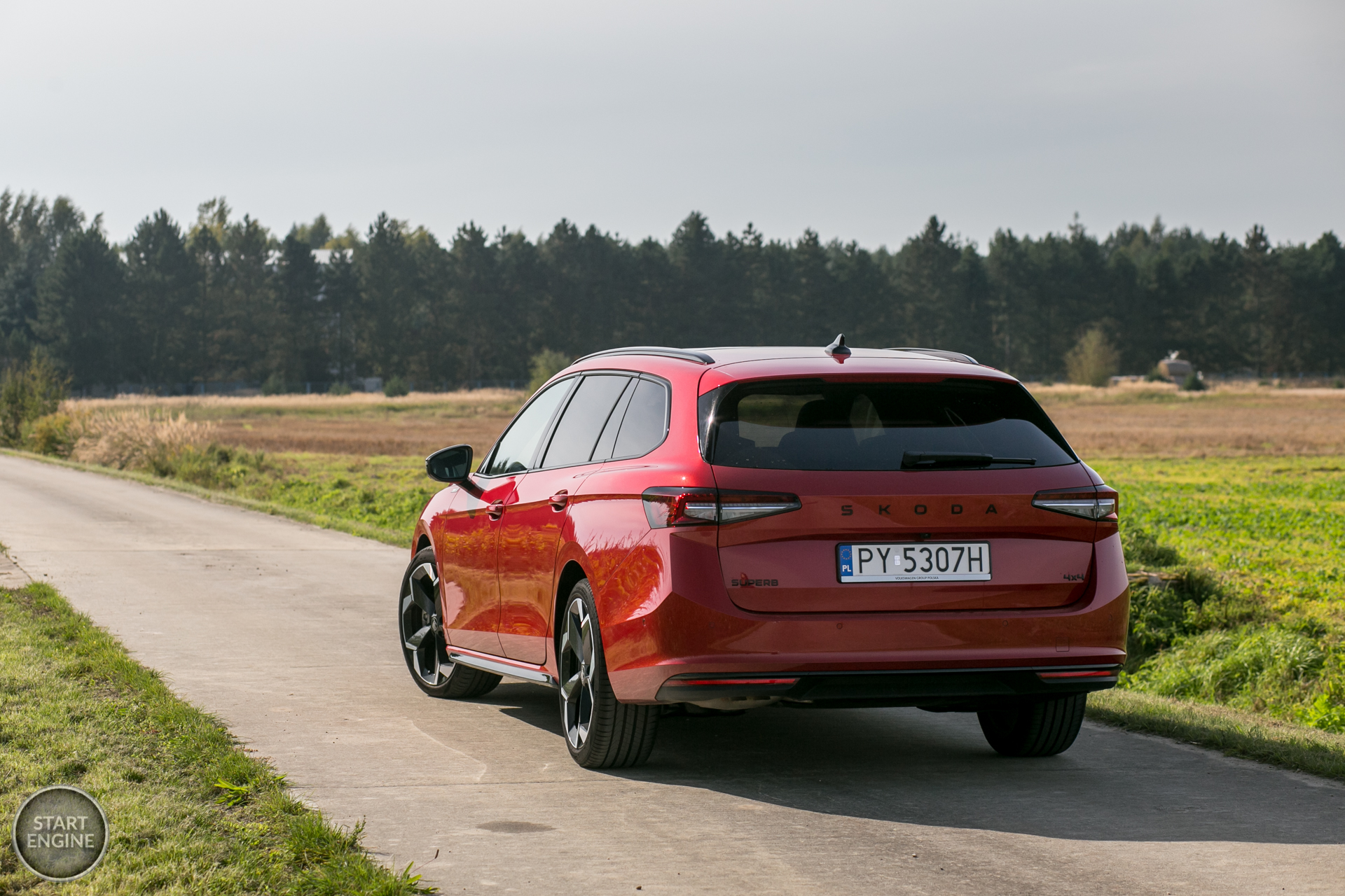 Škoda Superb Combi Sportline 2.0 TDI 193 KM DSG7 4x4