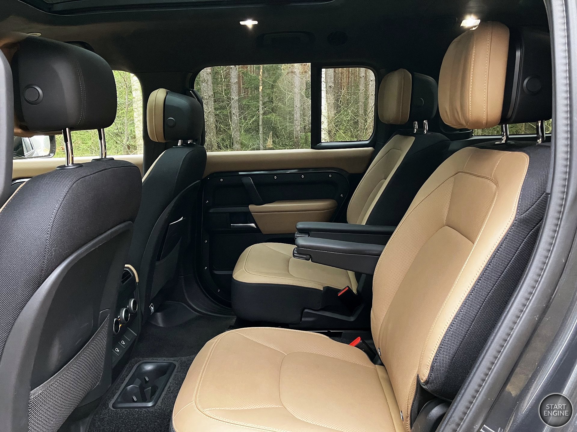 Land Rover Defender X-Dynamic HSE 130 D300 MHEV