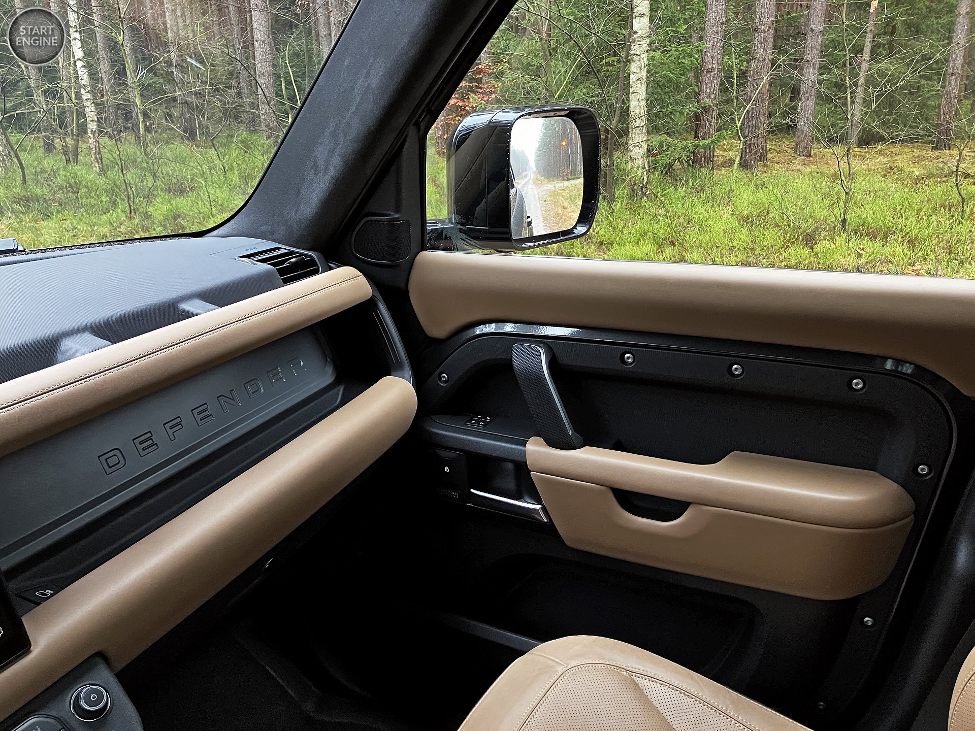 Land Rover Defender X-Dynamic HSE 130 D300 MHEV