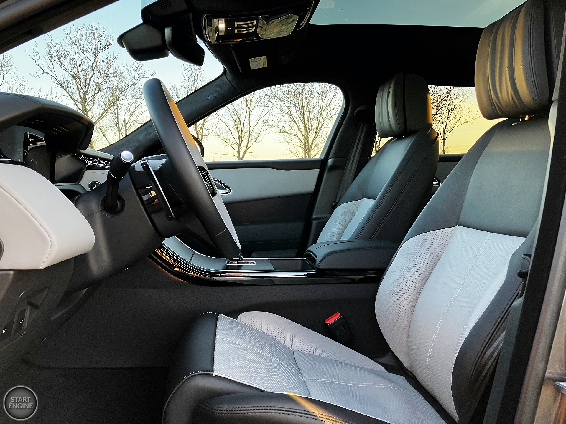 Range Rover Velar Autobiography P400 MHEV