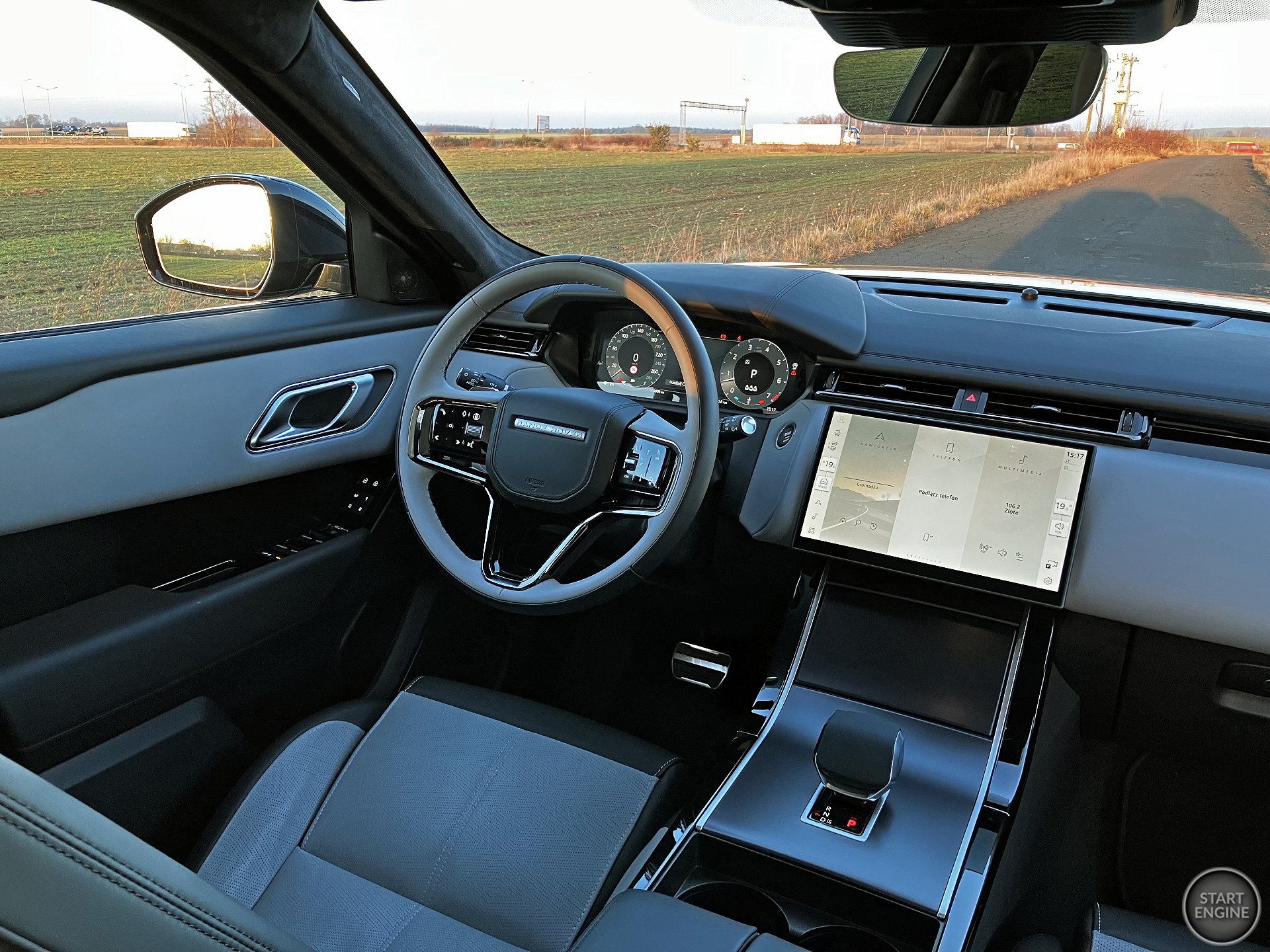 Range Rover Velar Autobiography P400 MHEV