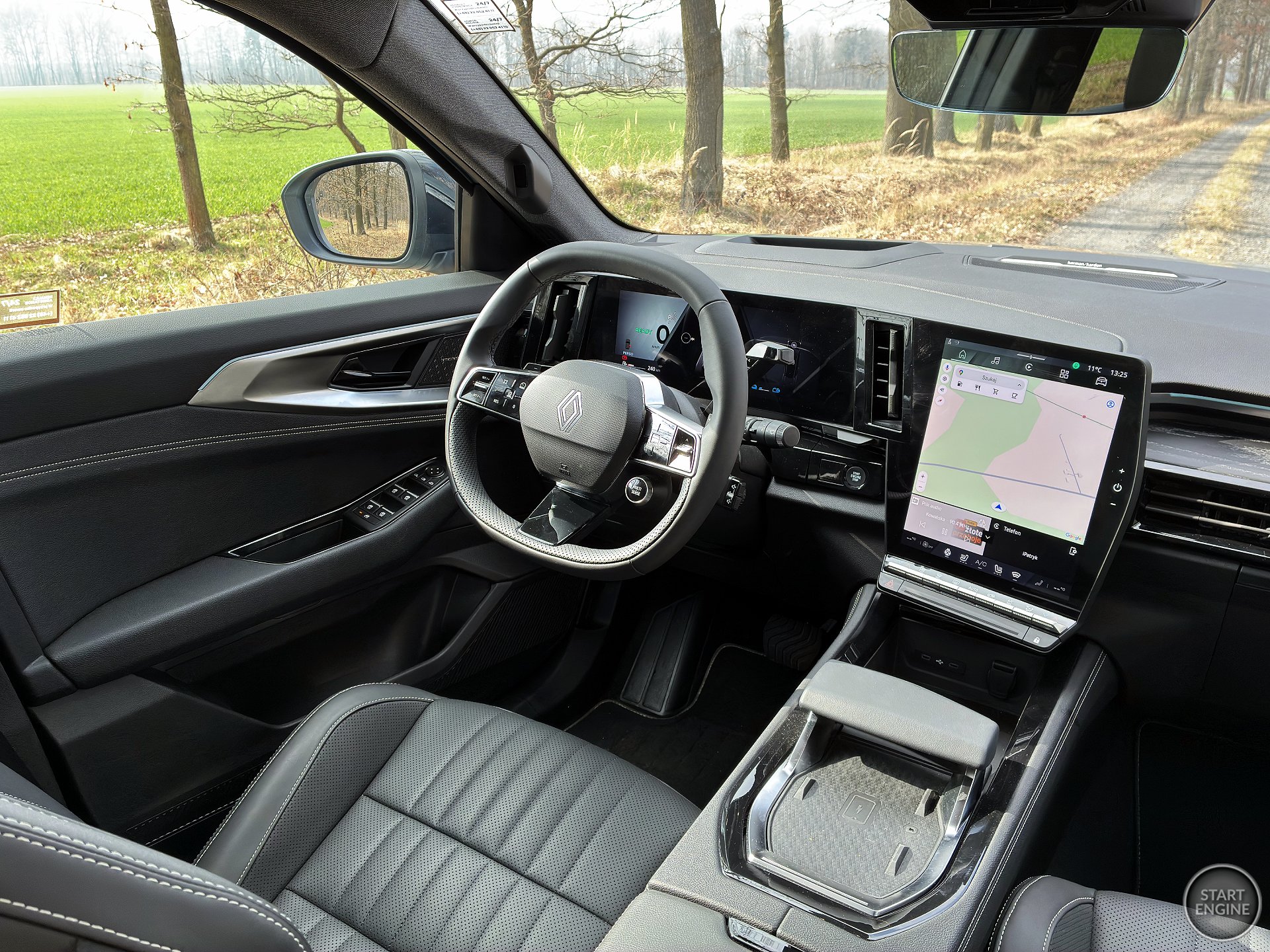 Renault Espace iconic E-TECH (2026)