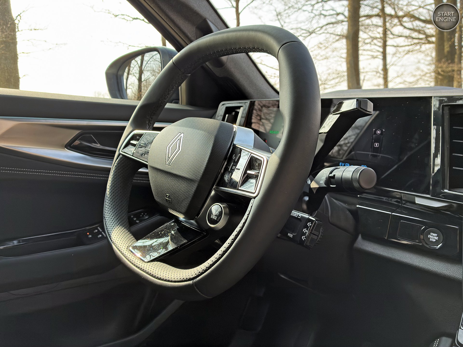 Renault Espace iconic E-TECH (2026)