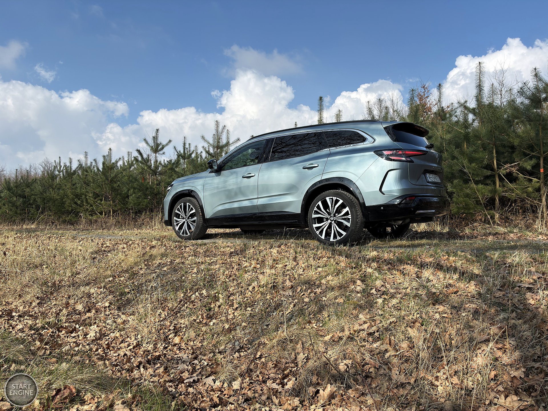 Renault Espace iconic E-TECH (2026)
