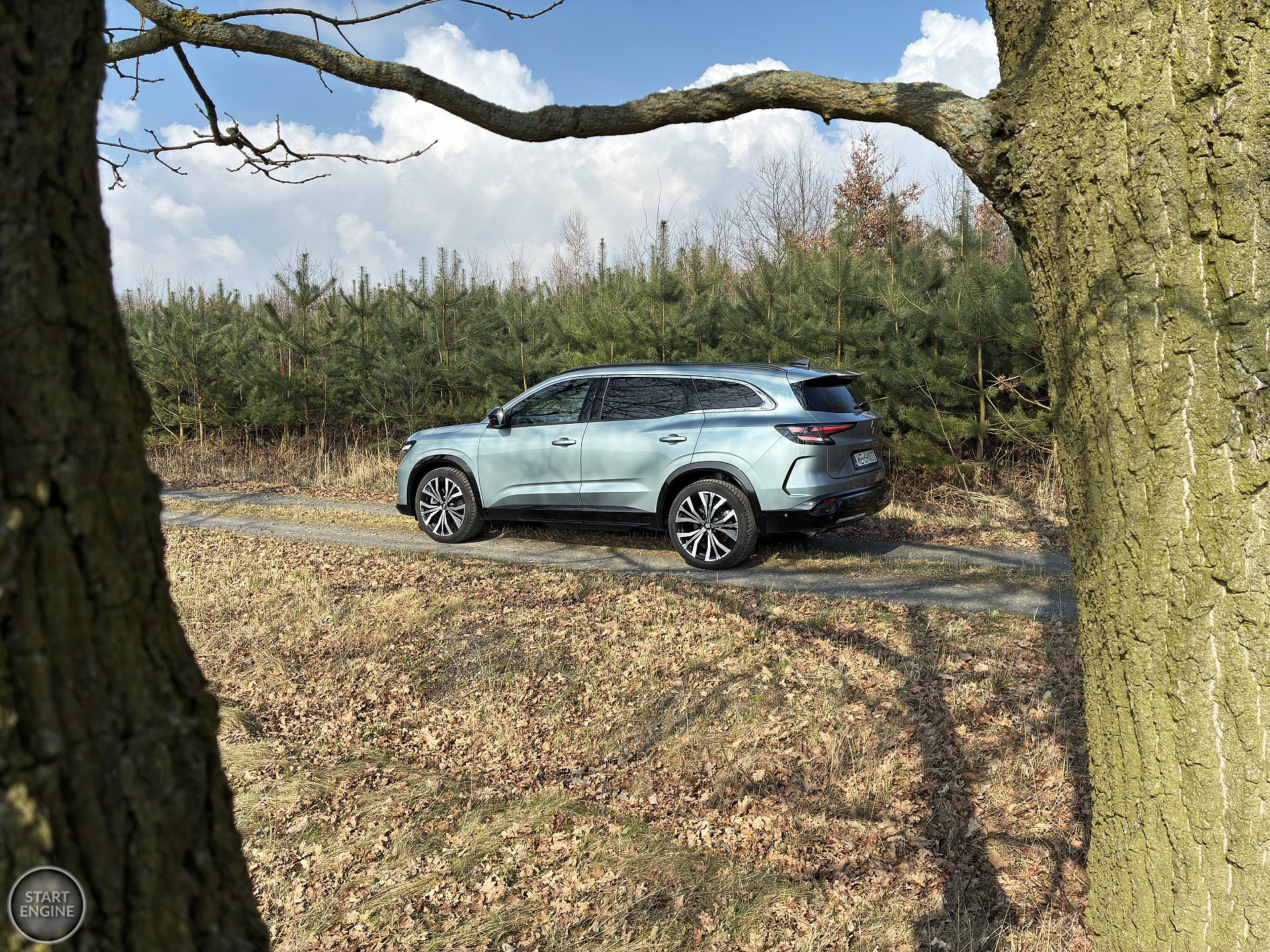 Renault Espace iconic E-TECH (2026)