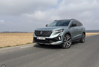 Renault Espace iconic E-TECH (2026)