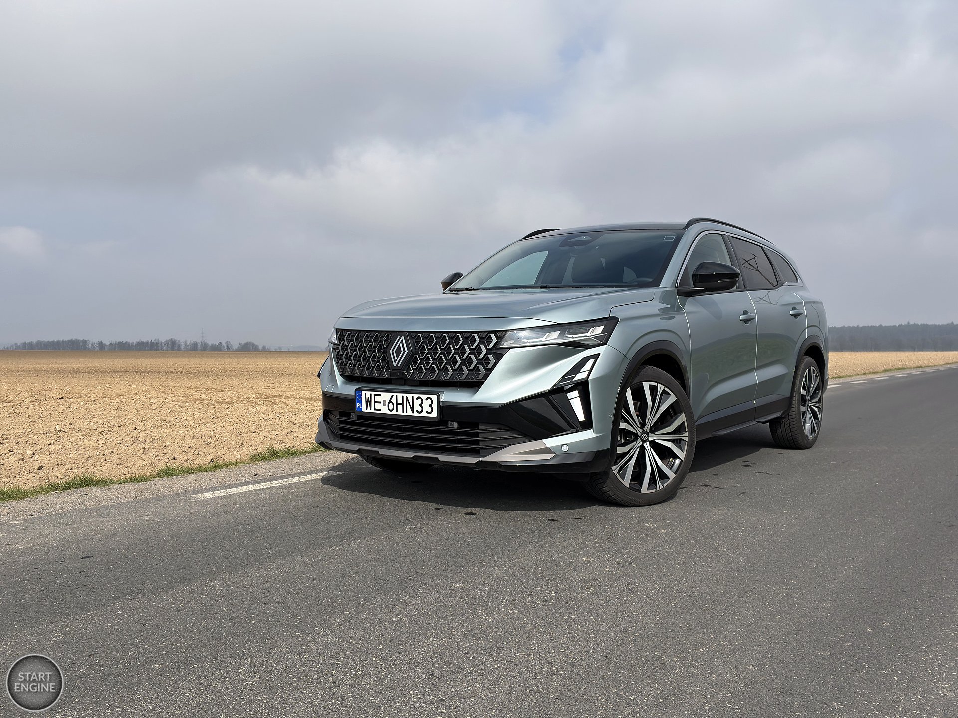Renault Espace iconic E-TECH (2026)