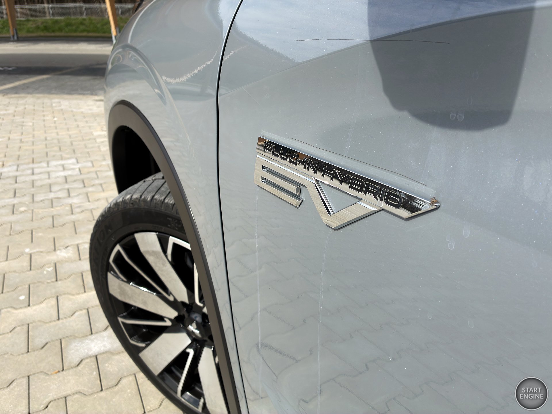 Mitsubishi Outlander PHEV (2026)