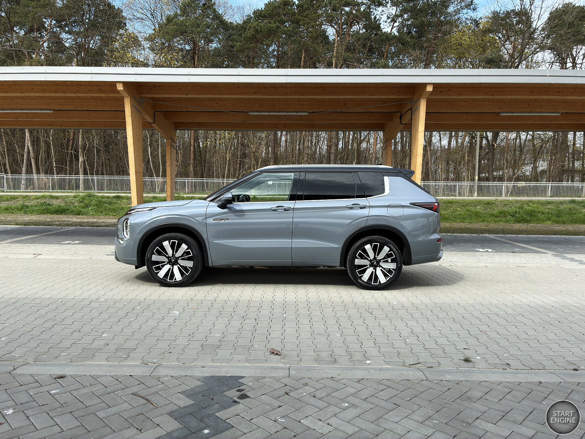 Mitsubishi Outlander PHEV (2026)