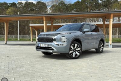 Mitsubishi Outlander PHEV (2026)