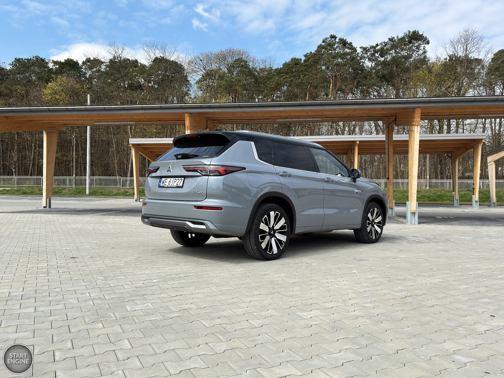 Mitsubishi Outlander PHEV (2026)