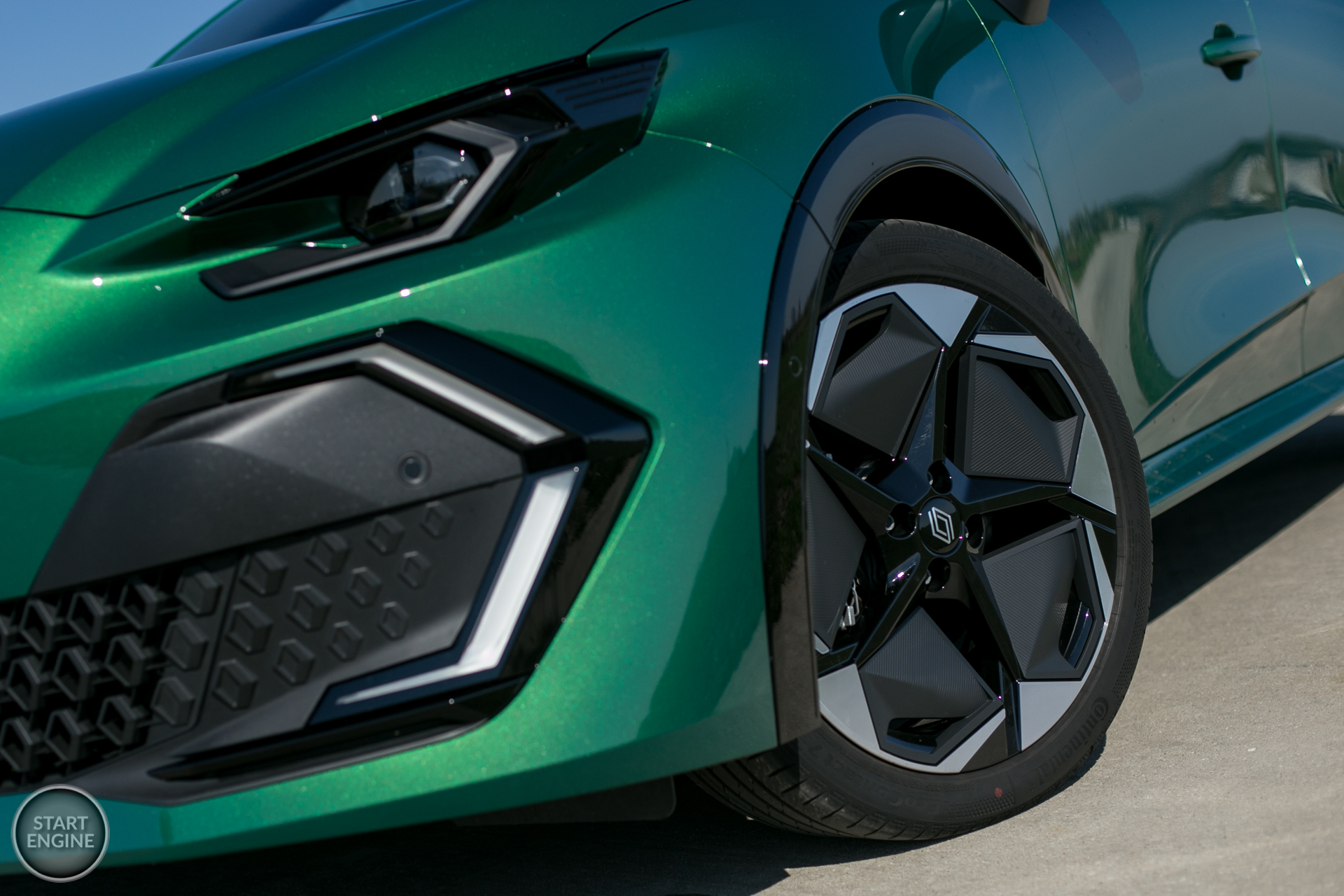 Renault Clio techno E-TECH (2026)