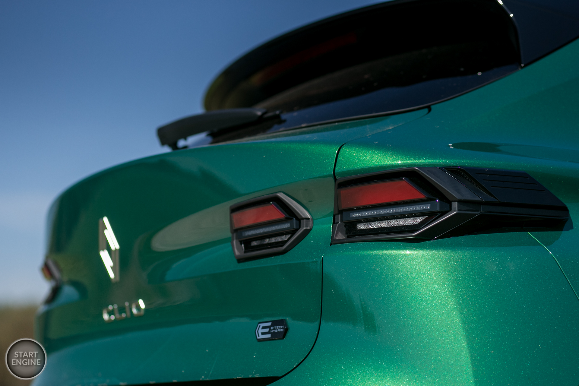 Renault Clio techno E-TECH (2026)