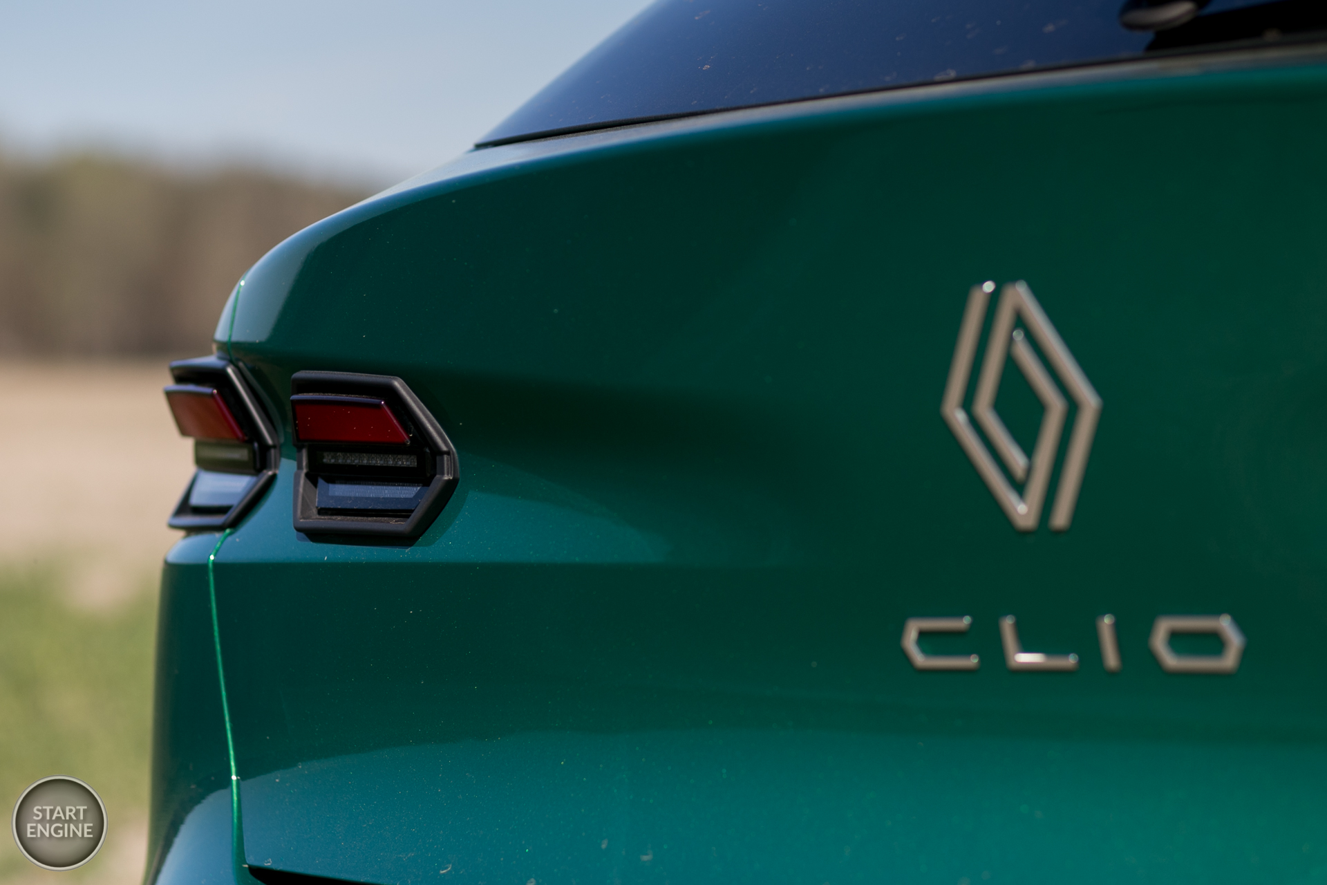 Renault Clio techno E-TECH (2026)