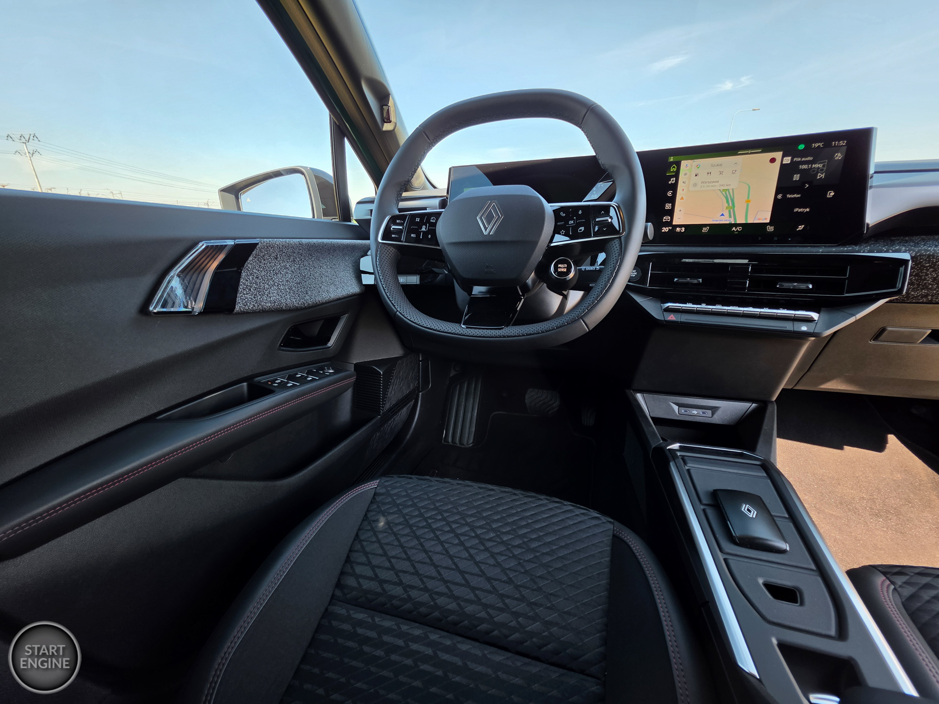 Renault Clio techno E-TECH (2026)