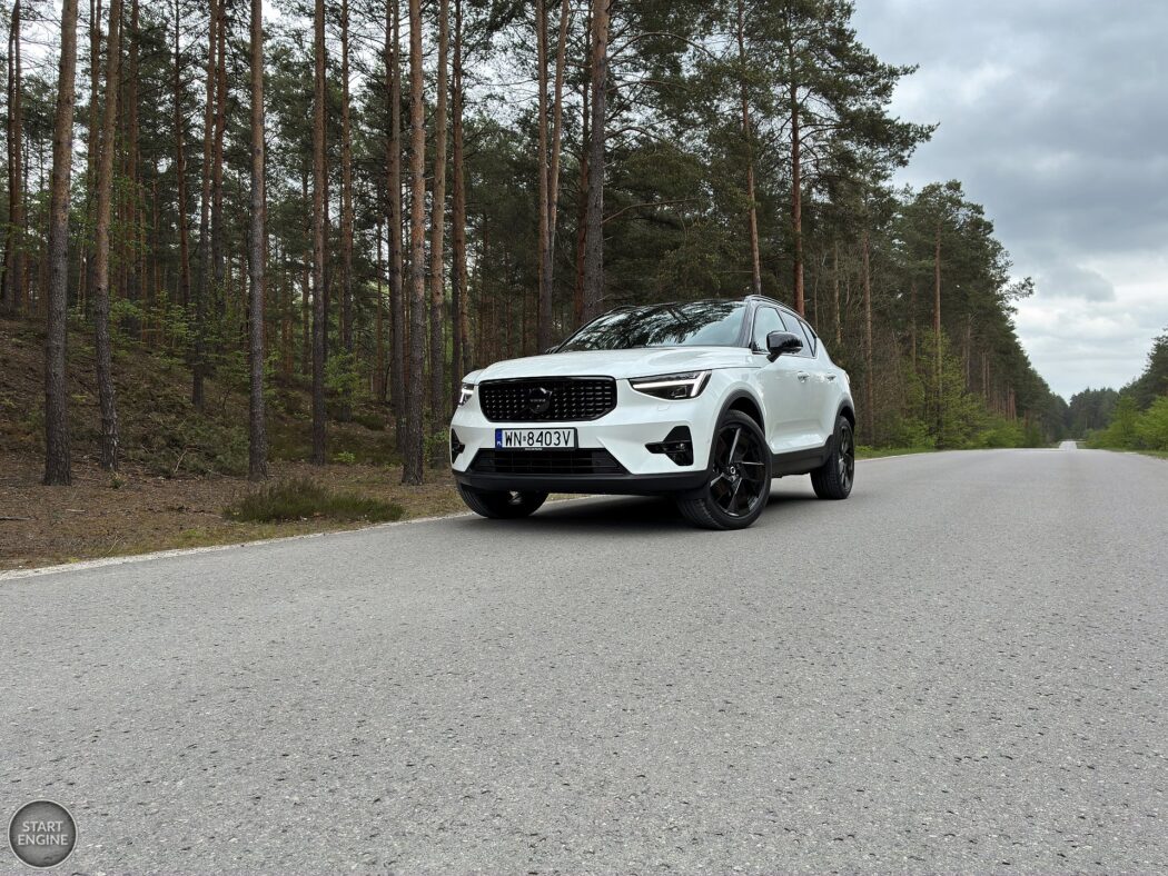 Volvo XC40 B4 MHEV Black Edition Ultra
