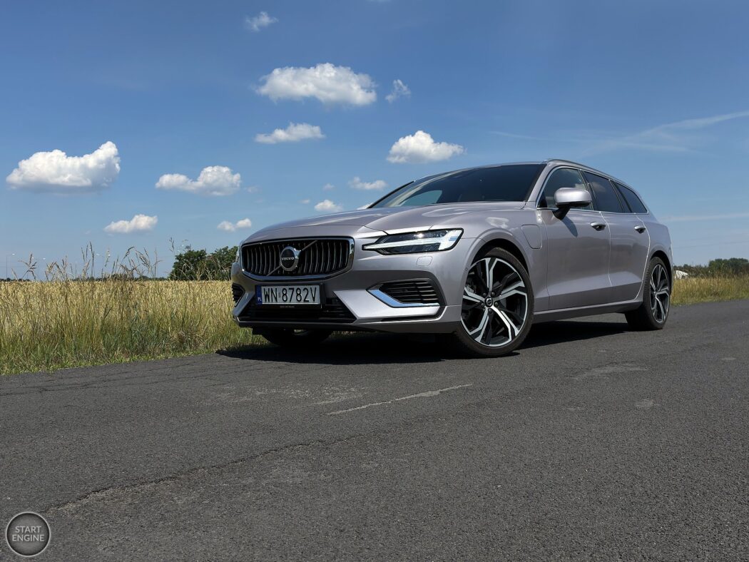 Volvo V60 T8 eAWD Ultra Bright
