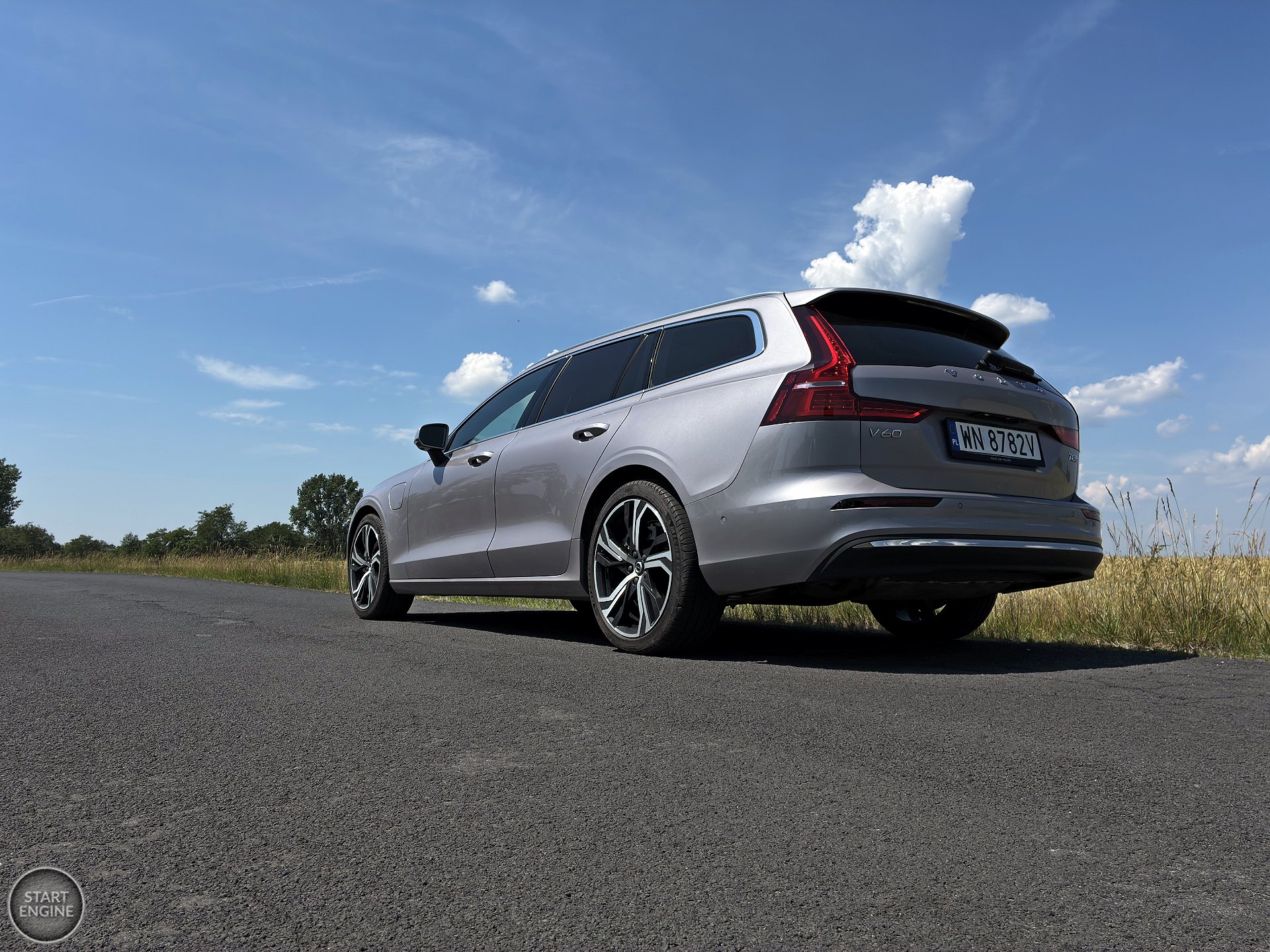 Volvo V60 T8 eAWD Ultra Bright